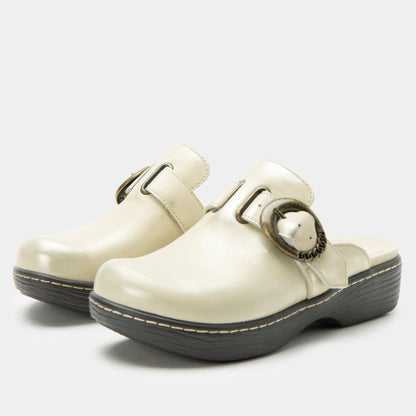 gold cream,36