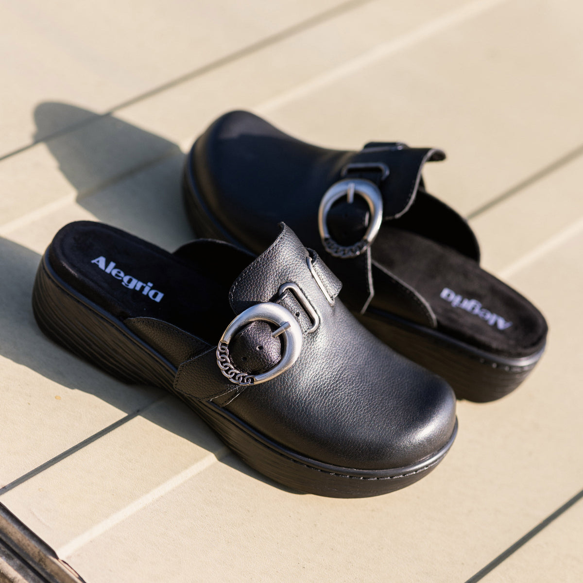 Alegria Osmosis Black Bird Shoe