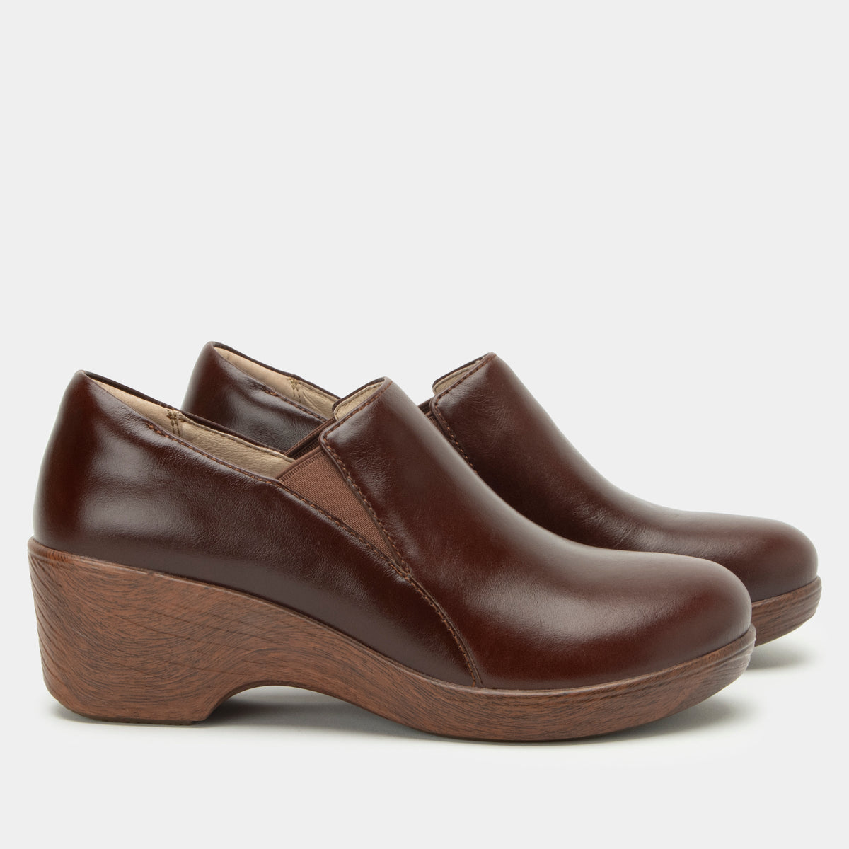 Alegria Skylar Mahogany Shoe