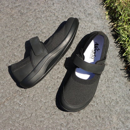 Alegria Dinamo All Black Shoe