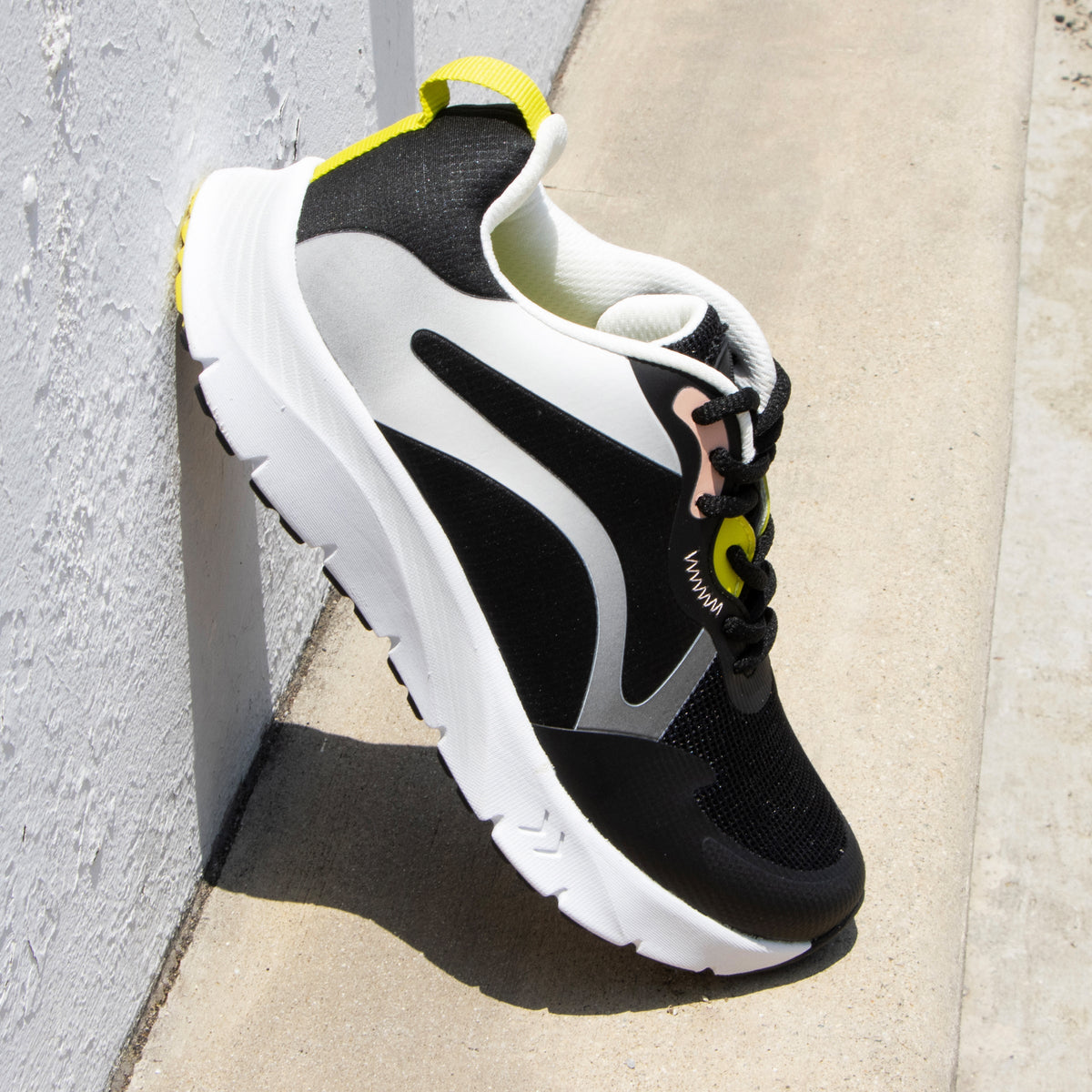 Alegria Exhault Cyber Carbon Shoe
