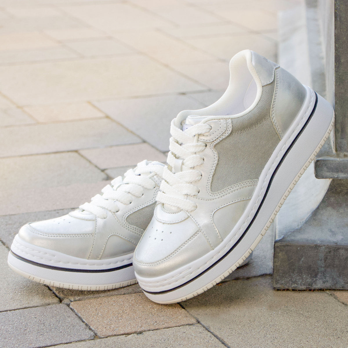 Alegria Alyster Shimmer Silver Shoe