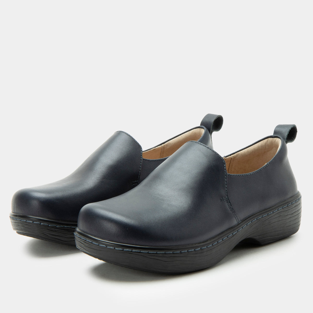navy,36