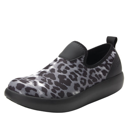white leopard,36