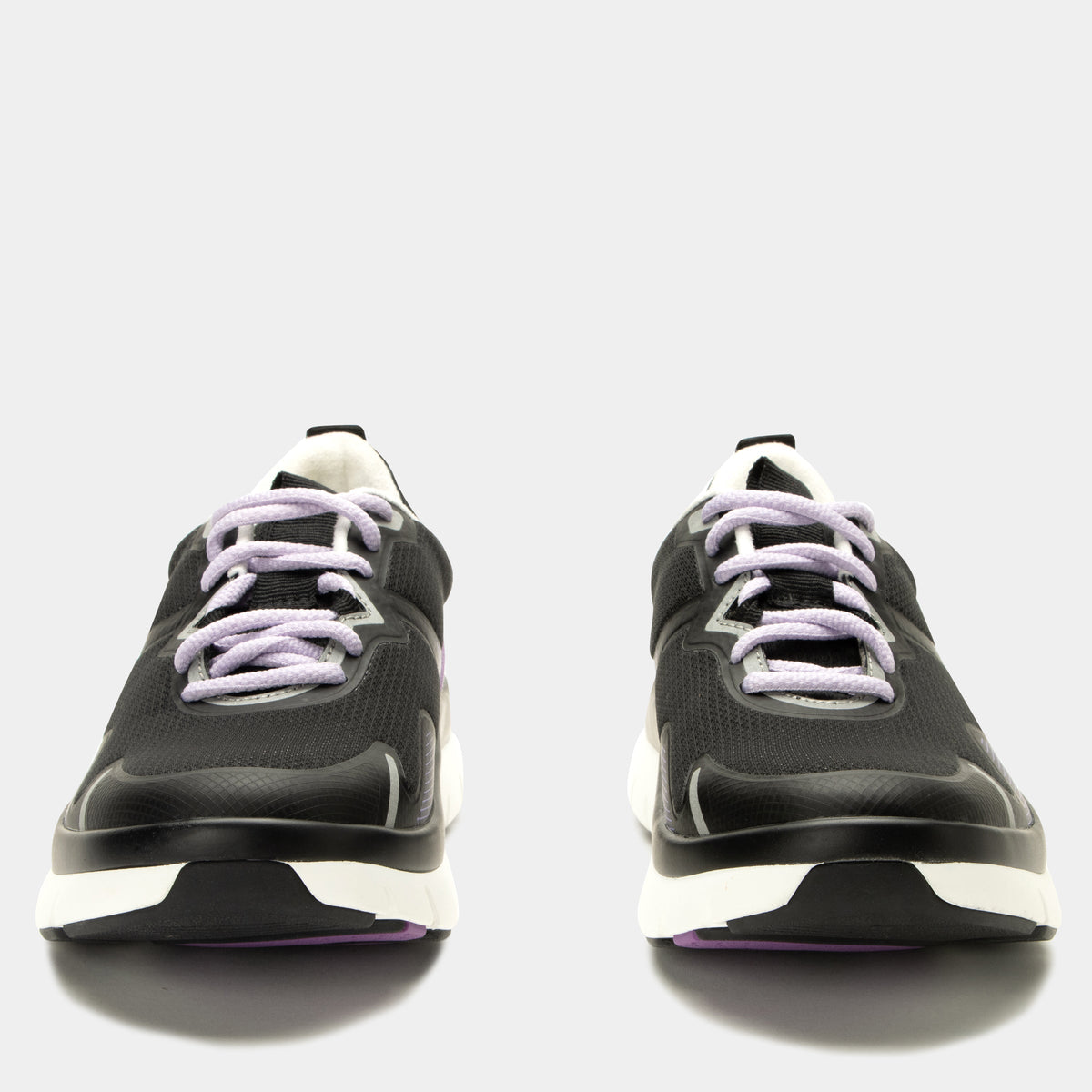 Alegria Procession White Shoe