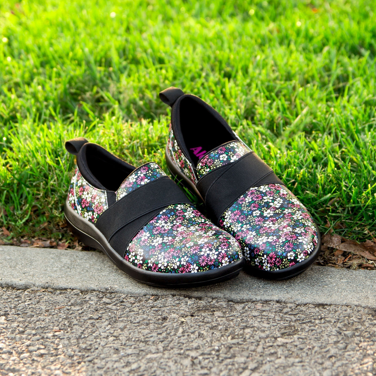 Alegria Savvie Wild Flower Professional Shoe