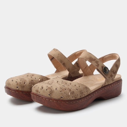 tan breeze,36