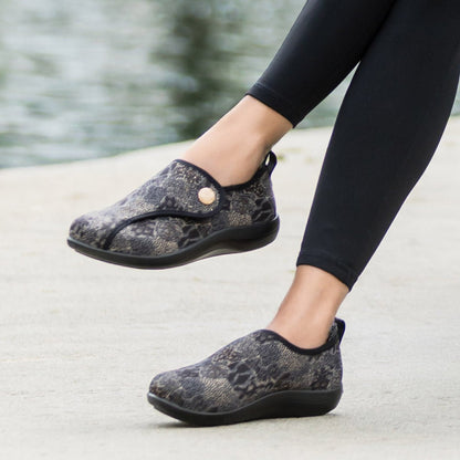 Alegria Marilynn Welcome to the Jungle Shoe