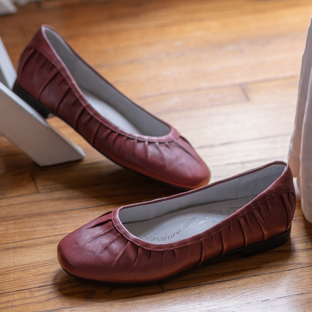 Alegria Beka Pinot Noir Shoe