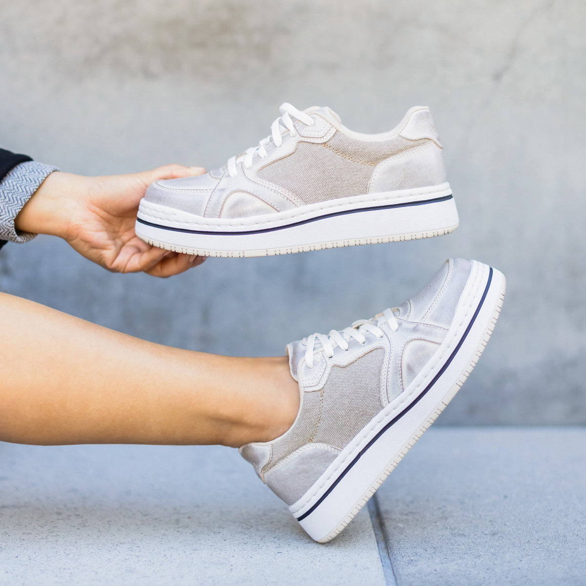 Alegria Alyster Cream Shoe