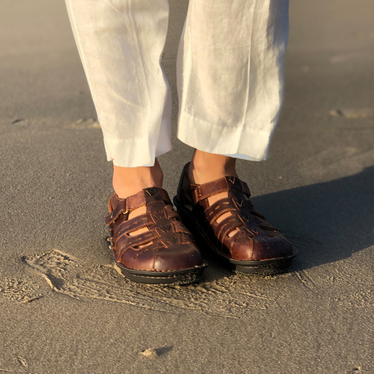 Alegria Pesca Tawny Sandal